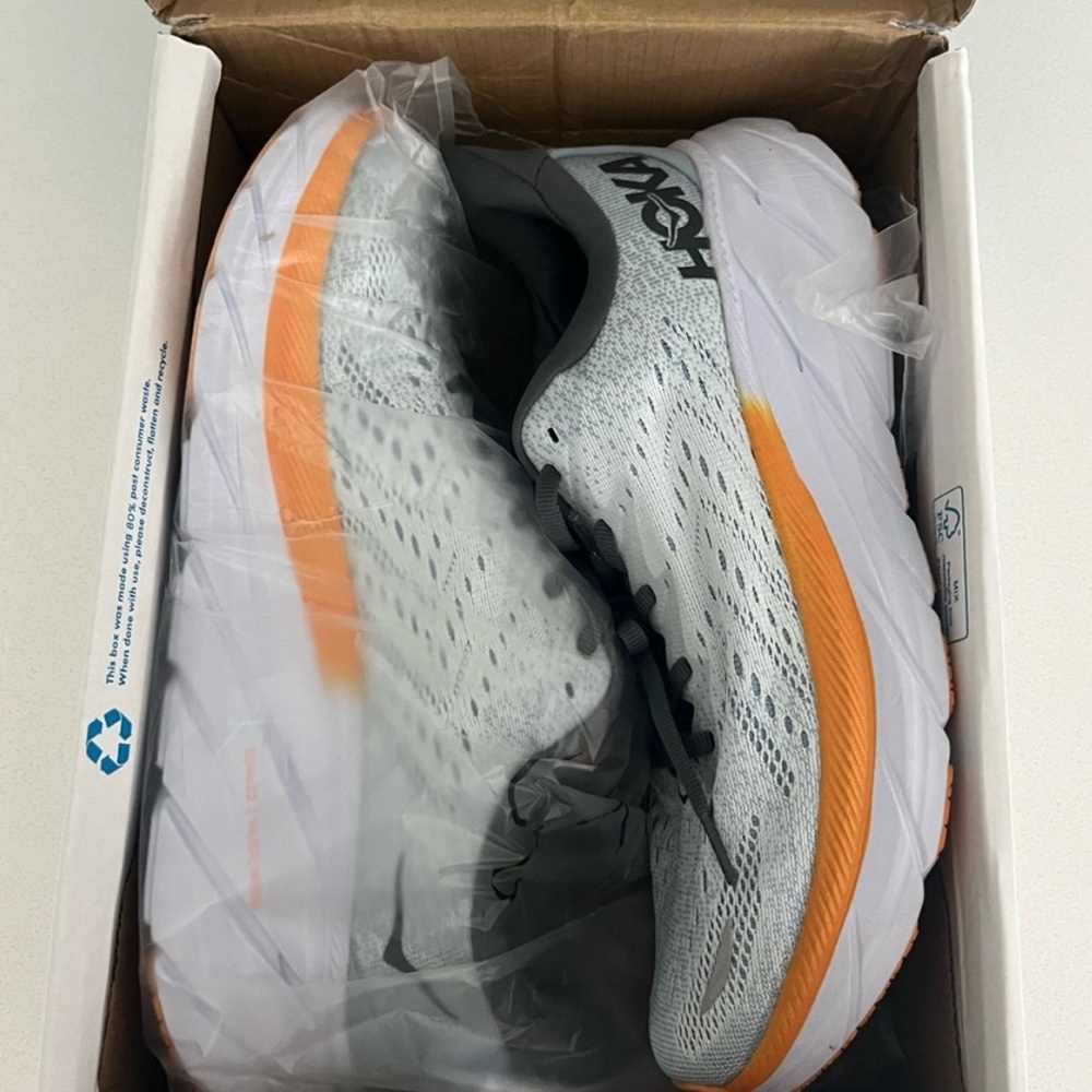 Hoka clifton 8, blue fog, size 9.5 men’s, size 11.5 women’s, semi new, worn once